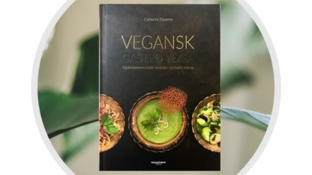 I Vegansk gastroyoga møder gastronomien i det veganske køkken den spirituelle praksis